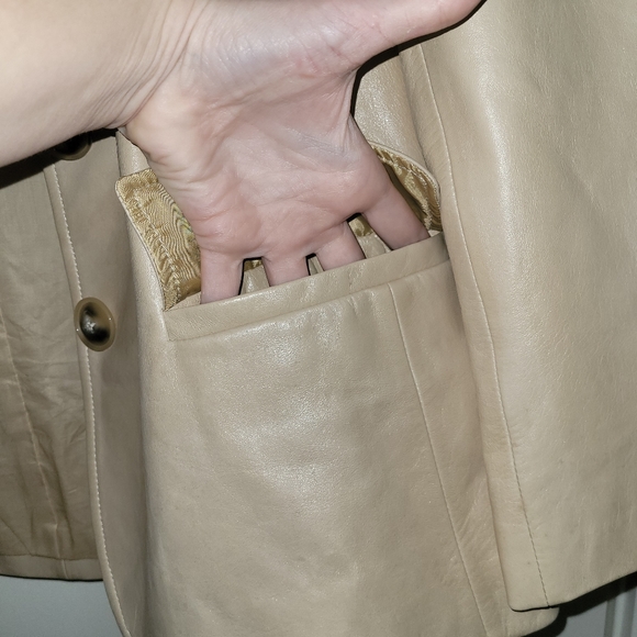 Lafayette 148 Creme Leather Blazer - Picture 4 of 7